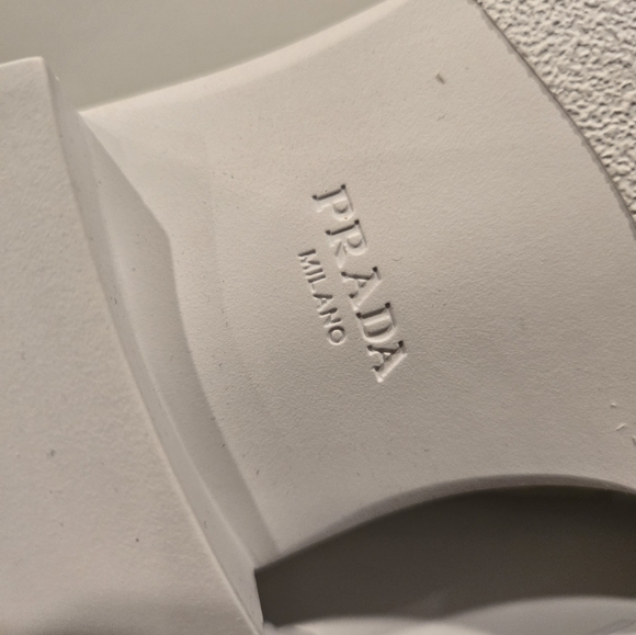 Prada Spazzolato Logo Platform Leather Loafers White size 37.5 US 7.5 NWOB - Picture 8 of 10